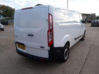 Usado Ford Transit Custom S 130 HP (95 kW) 2022 Branco Van