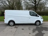 Used Ford Transit Custom Limited 130 HP (95 kW) 2023 White Van