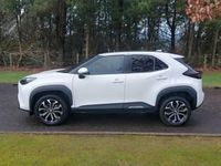 Used Toyota Yaris Hybrid Design 116 HP (85 kW) 2023 White Estate