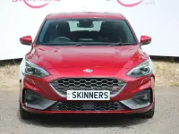 Used Ford Focus ST 280 HP (205 kW) 2019 Red Hatchback