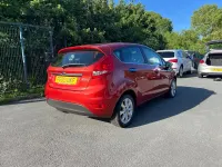 Used Ford Fiesta Zetec 67 HP (49 kW) 2009 Red Hatchback