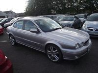 Usado Jaguar X-type 130 HP (95 kW) 2005 Prateado Sedan