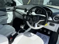 Used Vauxhall Adam Edition 87 HP (63 kW) 2014 White Hatchback
