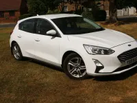 Used Ford Focus Zetec 125 HP (91 kW) 2019 White Hatchback