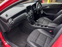 Used Mercedes A180 109 HP (80 kW) 2013 Red Hatchback