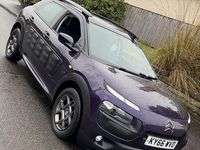 Used Citroën C4 Cactus Feel 2016 Purple Hatchback