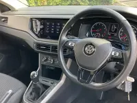 Used VW Polo SE 95 HP (69 kW) 2018 Silver Hatchback