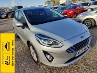 Usado Ford Fiesta Zetec 100 HP (73 kW) 2019 Prateado Citadino