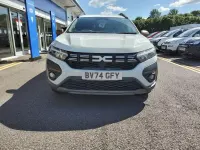 Used Dacia Jogger Extreme 108 HP (79 kW) 2024 White MPV