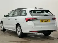 Begagnad Skoda Octavia SE Technology 85 HK (62 kW) 2025 Vit Kombi