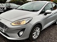 Used Ford Fiesta Zetec 70 HP (51 kW) 2018 Silver Hatchback