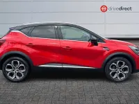 Used Renault Captur Techno 90 HP (66 kW) 2022 Red/black SUV