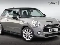 Used Mini Cooper S Classic 192 HP (141 kW) 2019 Moonwalk grey Hatchback