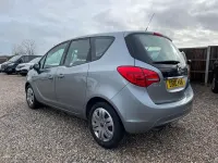 Used Vauxhall Meriva 140 HP (102 kW) 2012 Silver MPV