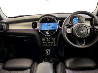 Usado Mini Cooper S Exclusive 178 HP (130 kW) 2022 Prateado Citadino
