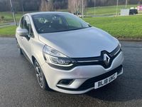 Used Renault Clio IV Dynamique 2018 Silver Hatchback