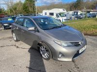 Used Toyota Auris 90 HP (66 kW) 2014 Bronze Hatchback