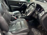 Used Nissan Qashqai Tekna 115 HP (84 kW) 2014 White SUV