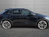 Used VW T-Roc R-line 150 HP (110 kW) 2020 Deep black SUV