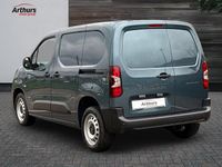 New Peugeot Partner 101 HP (74 kW) 2026 Blue MPV