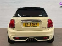 Used Mini Cooper S Comfort 192 HP (141 kW) 2019 White Hatchback