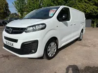 Used Vauxhall Vivaro 100 HP (73 kW) 2023 White MPV