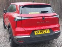 Używany Renault Symbioz Techno 140 KM (102 kW) 2025 Czerwony SUV