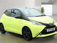 Begagnad Toyota Aygo X-cite 69 HK (50 kW) 2017 Gul Halvkombi