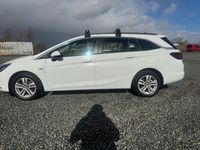 Begagnad Vauxhall Astra 110 HK (80 kW) 2018 Vit Kombi