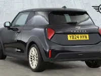 Used Mini Cooper Hatch 154 HP (113 kW) 2024 Black Hatchback