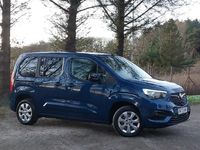 Used Vauxhall Combo 102 HP (75 kW) 2022 Blue Estate