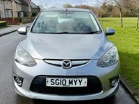 Begagnad Mazda 2 2010 Silver Halvkombi