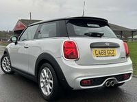 Used Mini Cooper S Classic 189 HP (139 kW) 2019 Silver Hatchback