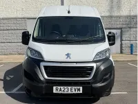 Used Peugeot Boxer Premium 140 HP (102 kW) 2023 White Van