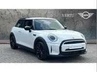 Used Mini Cooper Exclusive 136 HP (100 kW) 2024 White Hatchback