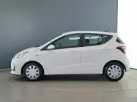 Used Hyundai i10 SE 66 HP (48 kW) 2017 White Hatchback
