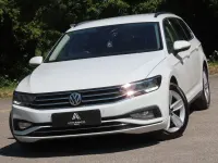 Used VW Passat SE 150 HP (110 kW) 2019 White Estate