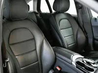 Usado Mercedes C200 136 CV (100 kW) 2016 Negro Familiar