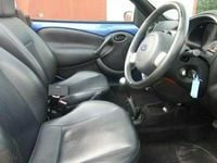 Begagnad Ford StreetKa 2003 Cab