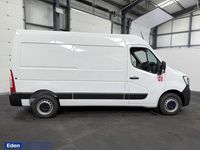 Used Renault Master 135 HP (99 kW) 2023 White MPV