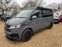 Begagnad VW Transporter Highline 2023 Grå Van