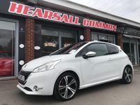 Used Peugeot 208 GTi 200 HP (147 kW) 2015 White Hatchback