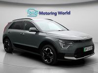 Usado Kia e-Niro 147 kW (201 HP) 2023 Verde SUV
