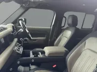 Used Land Rover Defender SE Dynamic 249 HP (183 kW) 2025 SUV