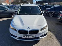 Używany BMW 218 Sport Line 2016 Biały Kombi