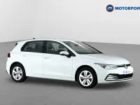Second-hand VW Golf VIII Life 2022 Alb Hatchback