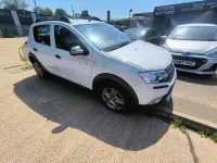 Used Dacia Sandero Lauréate 90 HP (66 kW) 2017 White Hatchback