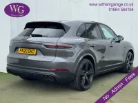 Used Porsche Cayenne 462 HP (339 kW) 2020 Grey SUV