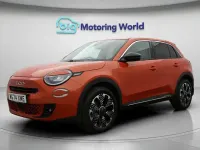Usado Fiat 600 La Prima 101 HP (74 kW) 2024 Laranja SUV