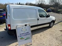 Used Citroën Berlingo First 2009 White MPV